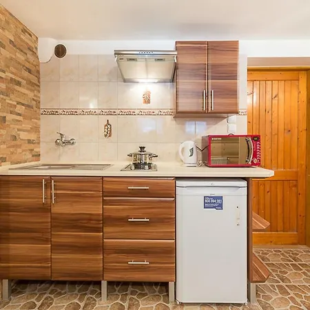 Wesola - Krupowki 37a -centrum