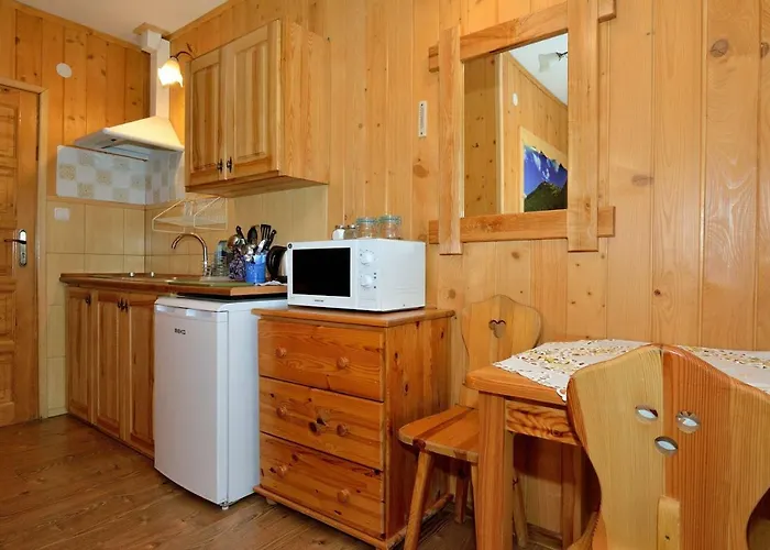 Wesola - Krupowki 37a -centrum *